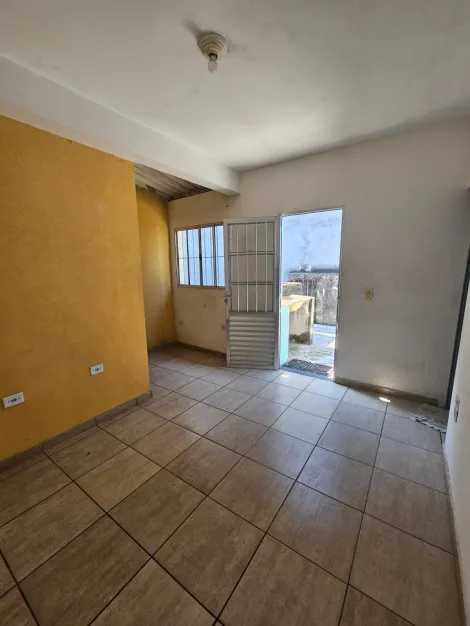 imagem 4 - Casa Aconchegante com 2 Dormitórios e Ampla Área Externa  80 m² de Conforto imagem 4 - Casa Aconchegante com 2 Dormitórios e Ampla Área Externa  80 m² de Conforto