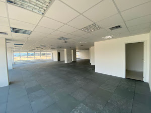 imagem 1 - Conjunto Comercial com 240 m² em Alphaville 4 Salas e 4 Banheiros para Locação imagem 1 - Conjunto Comercial com 240 m² em Alphaville 4 Salas e 4 Banheiros para Locação