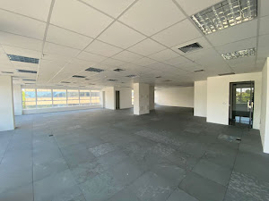 imagem 4 - Conjunto Comercial com 240 m² em Alphaville 4 Salas e 4 Banheiros para Locação imagem 4 - Conjunto Comercial com 240 m² em Alphaville 4 Salas e 4 Banheiros para Locação